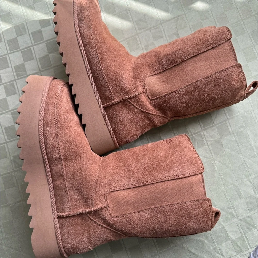 UGG Women's Suede‎ Winter Boots - Chestnut